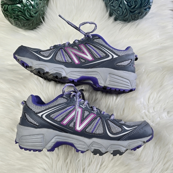 New Balance Womens Shoe Size 7 - Picture 8 of 13